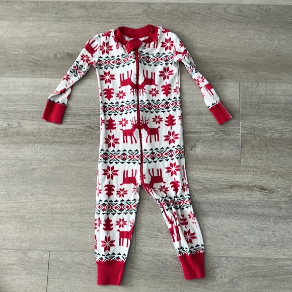 3 Pairs Toddler Pajamas- 2T - Picture 6 of 10